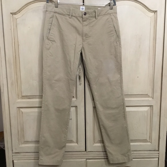 GAP Other - Gap Men’s Skinny Style Khaki Pants Size 33/30 NWOT